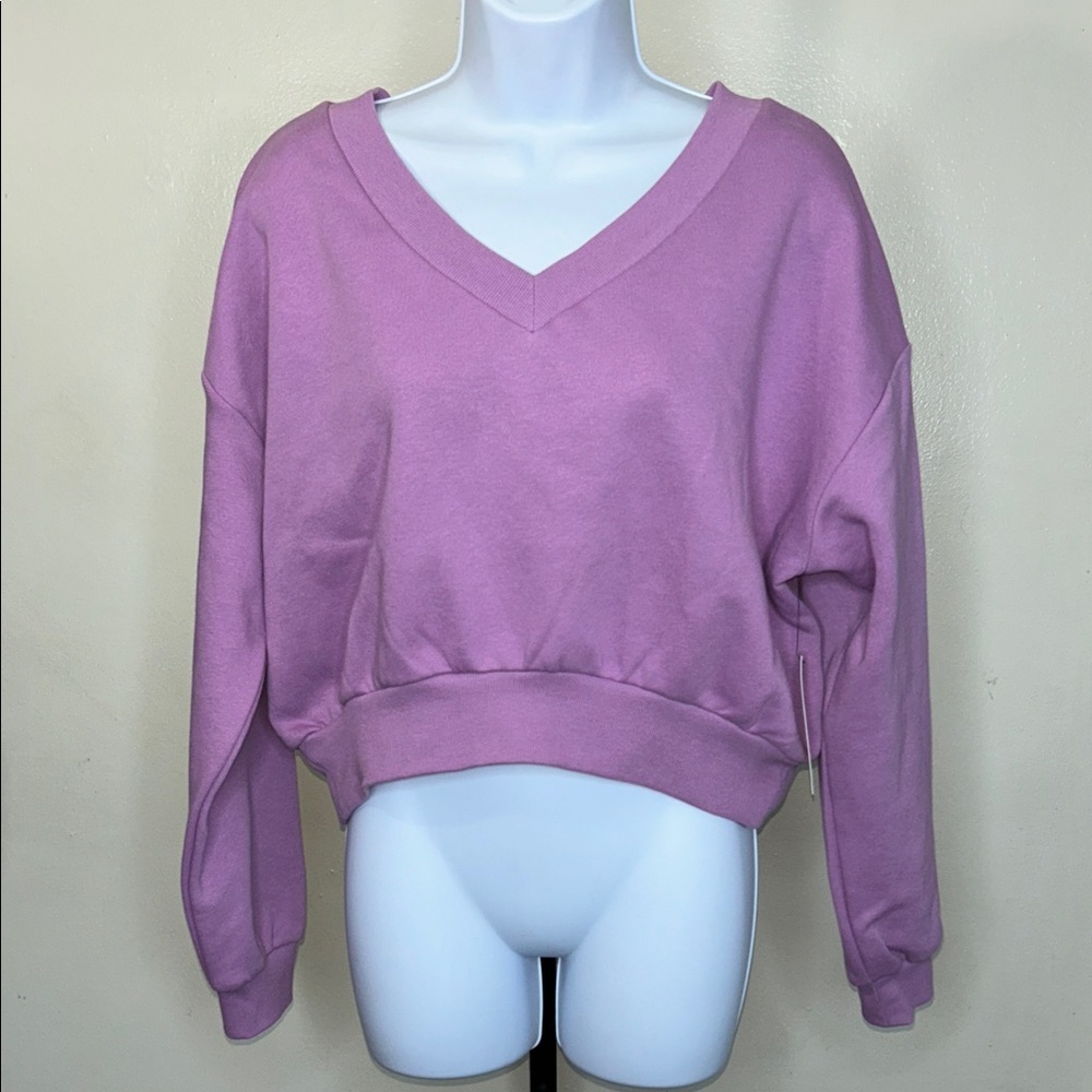 Women's V-Neck Cropped Knit Sweater - lavender